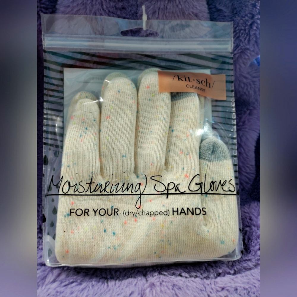 ⭐Kitsch Moisturizing Spa Gloves